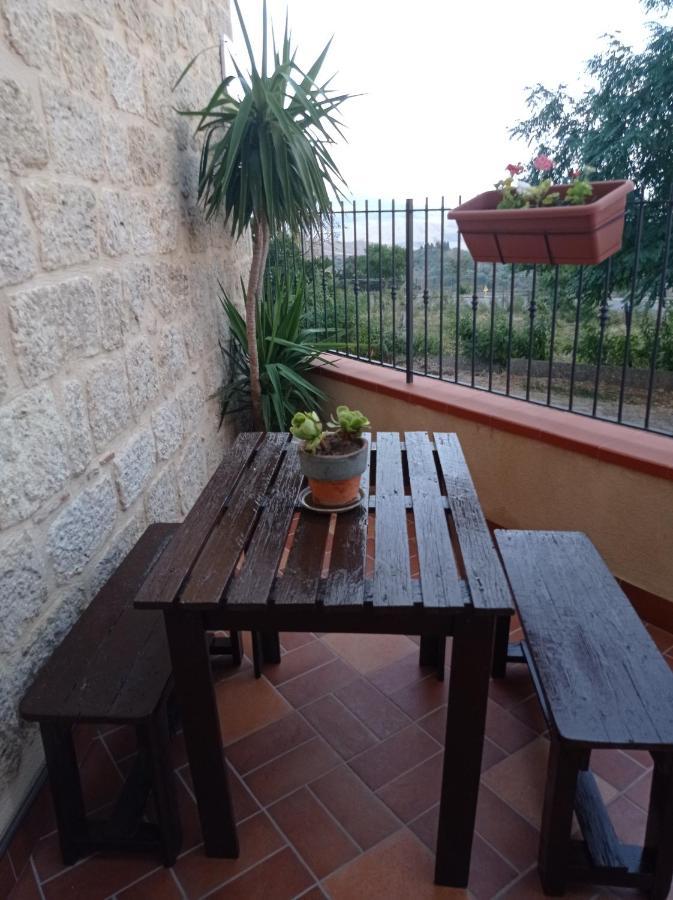 Casa Vacanze Borgo Gulini Da Anna Petralia Soprana Exterior photo